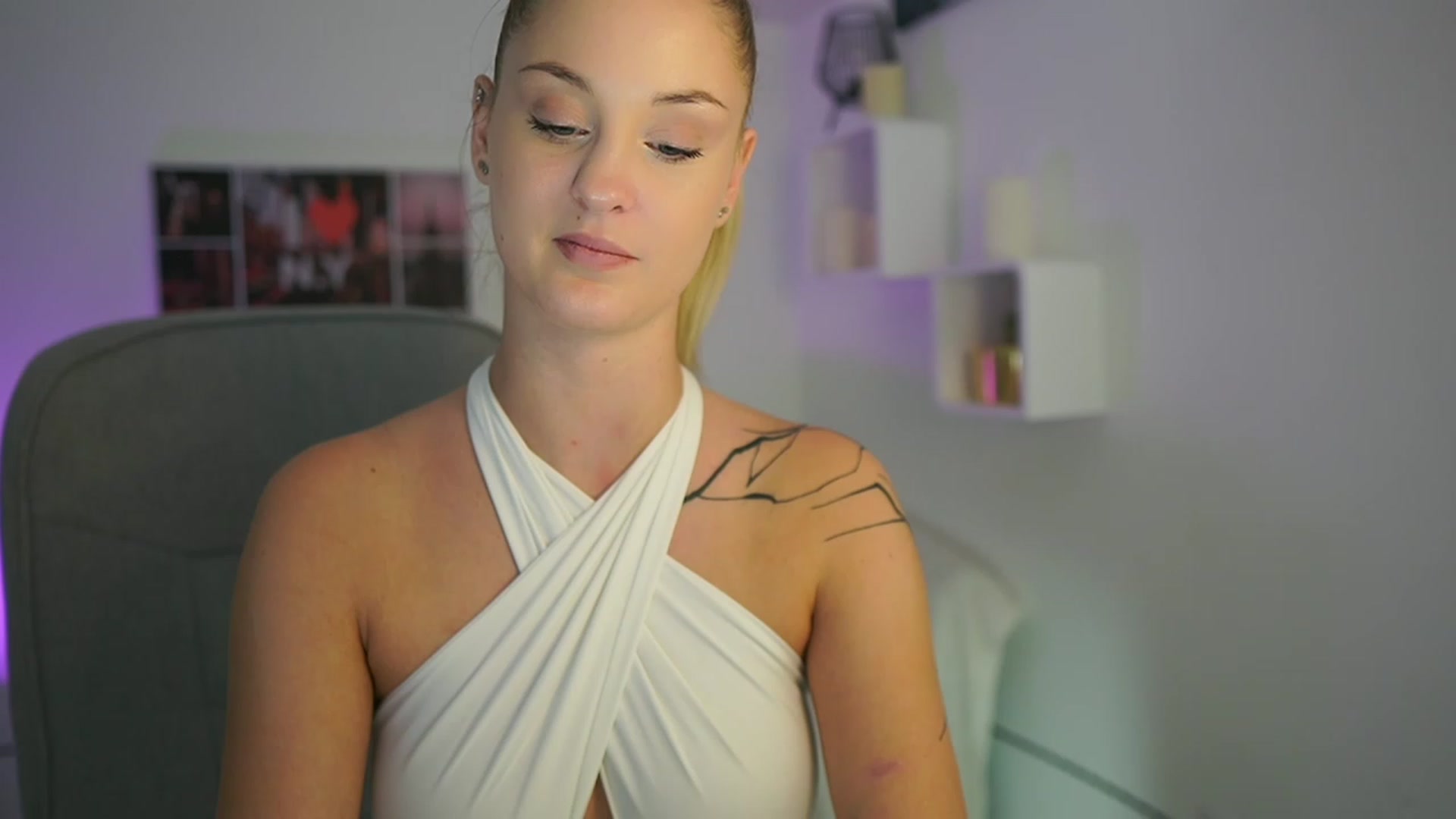 Gallery image thumbnail from NatalliaStarr's myfreecams stream on, 11/24/2023, 17:38 image 12 of 20