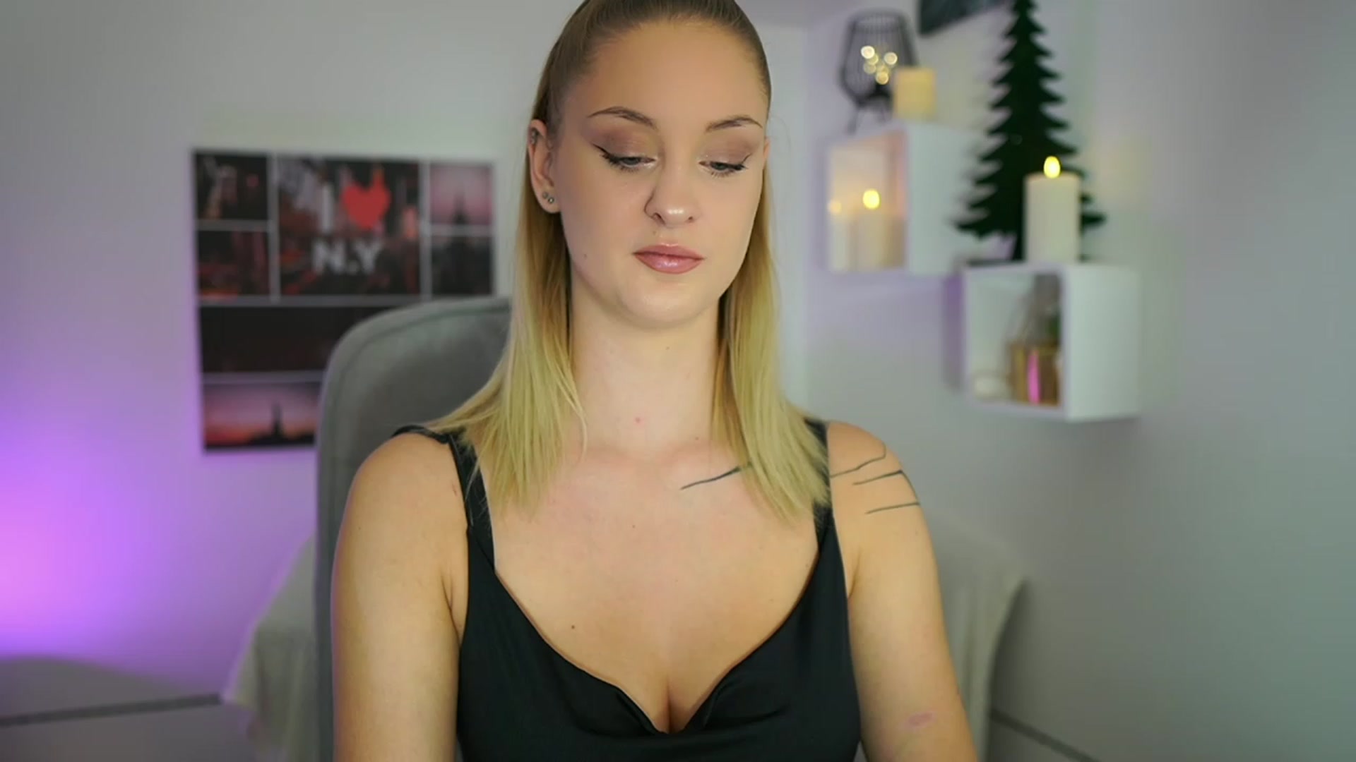 Gallery image thumbnail from NatalliaStarr's myfreecams stream on, 11/29/2023, 20:15 image 4 of 20