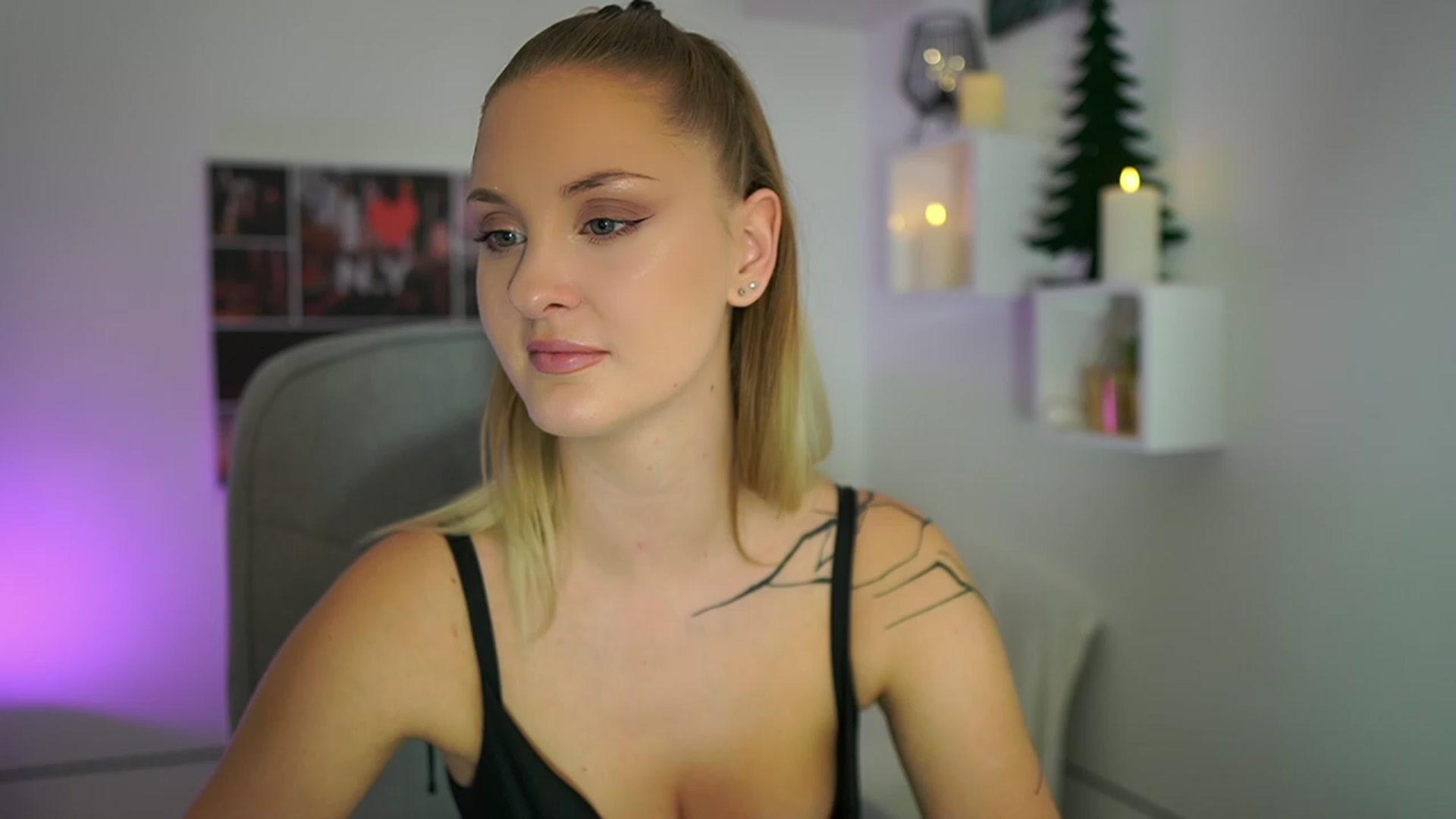 Gallery image thumbnail from NatalliaStarr's myfreecams stream on, 11/29/2023, 21:56 image 17 of 20