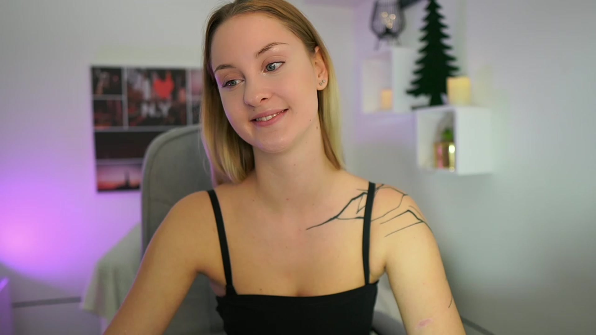 Gallery image thumbnail from NatalliaStarr's myfreecams stream on, 12/01/2023, 12:49 image 10 of 20