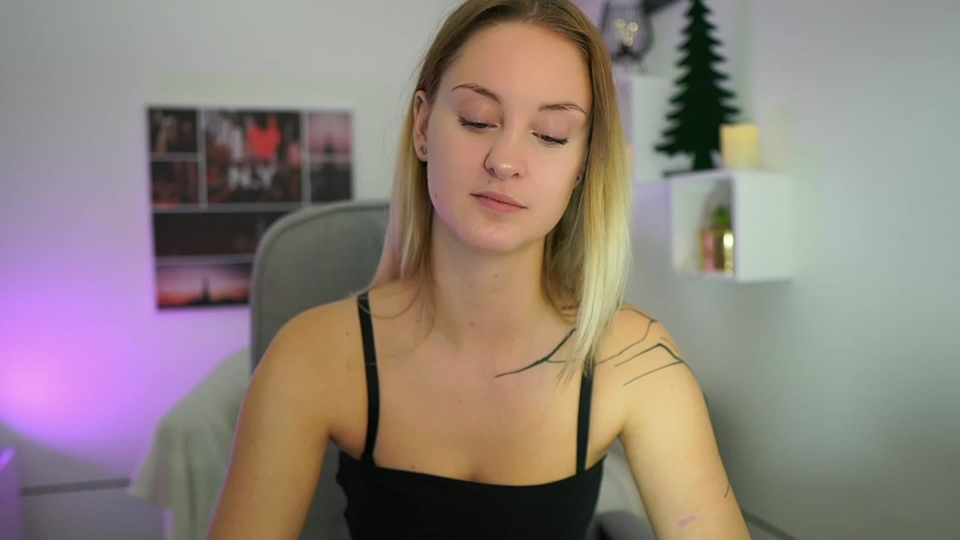 Gallery image thumbnail from NatalliaStarr's myfreecams stream on, 12/01/2023, 13:40 image 2 of 20