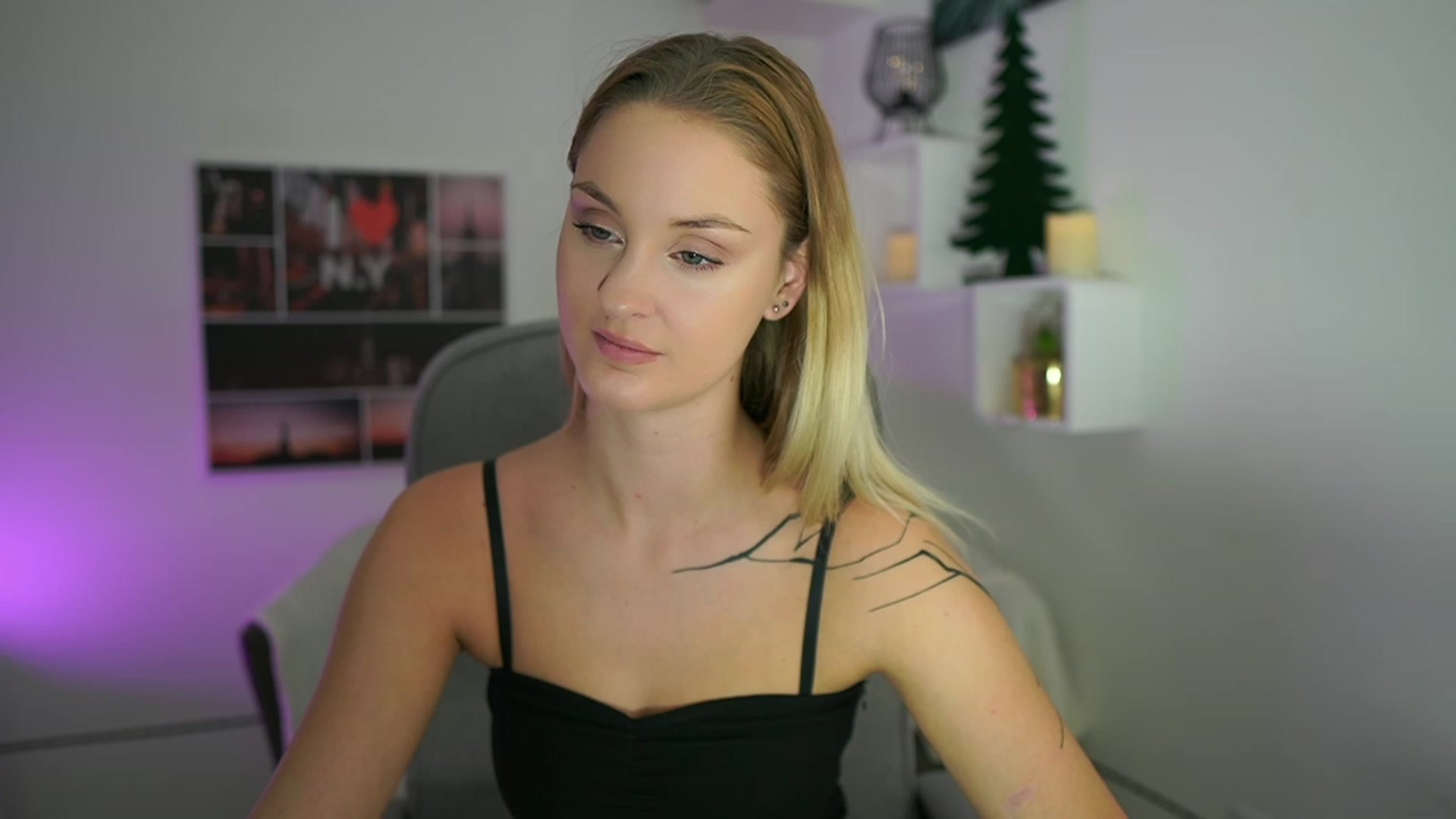 Gallery image thumbnail from NatalliaStarr's myfreecams stream on, 12/03/2023, 16:36 image 4 of 20