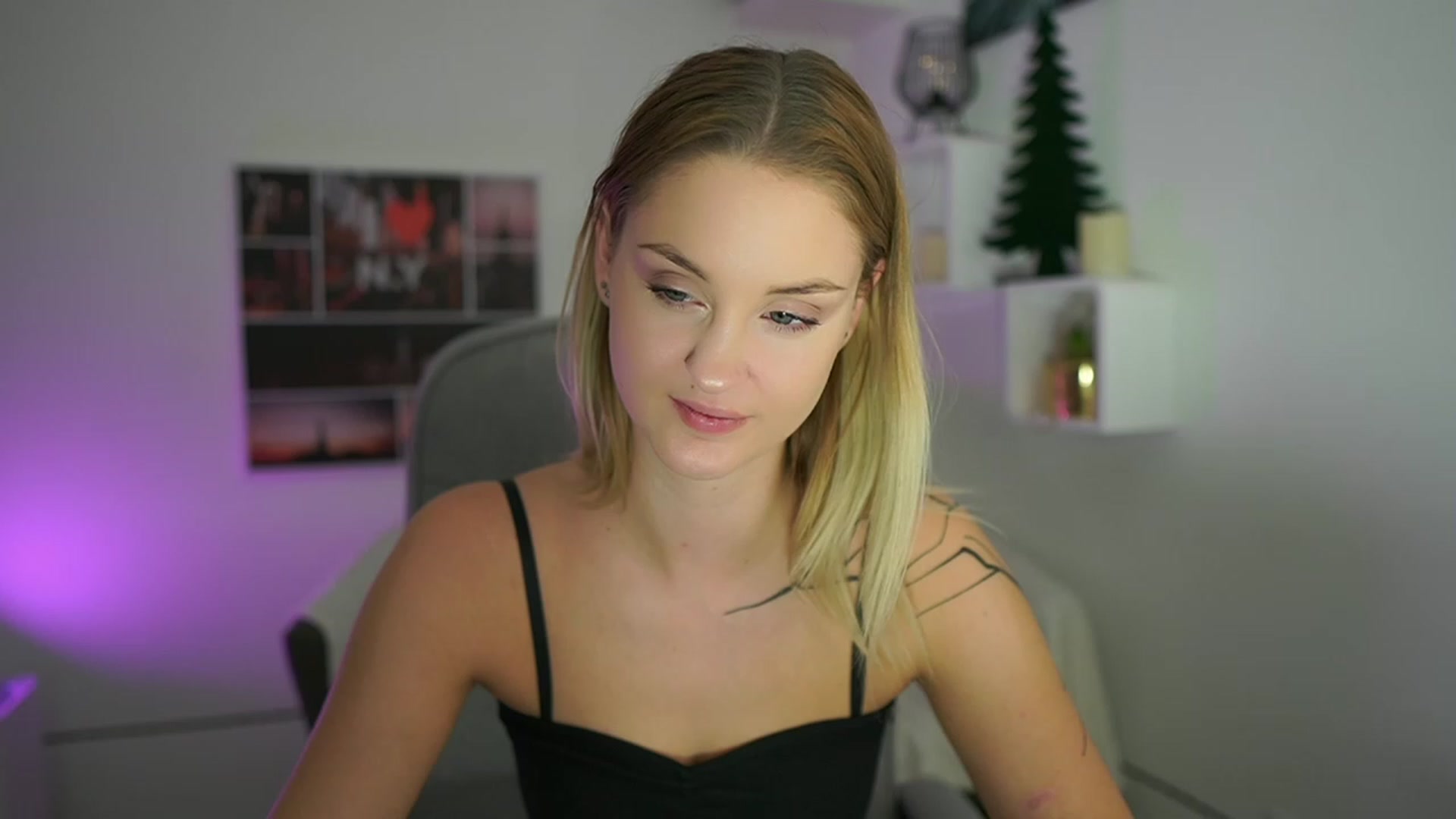 Gallery image thumbnail from NatalliaStarr's myfreecams stream on, 12/03/2023, 18:59 image 8 of 20