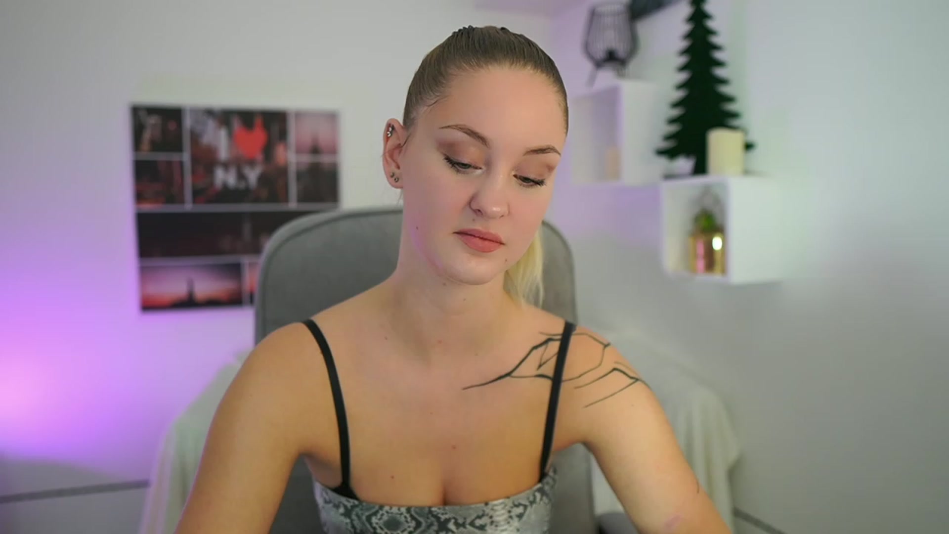Gallery image thumbnail from NatalliaStarr's myfreecams stream on, 12/06/2023, 20:30 image 20 of 20