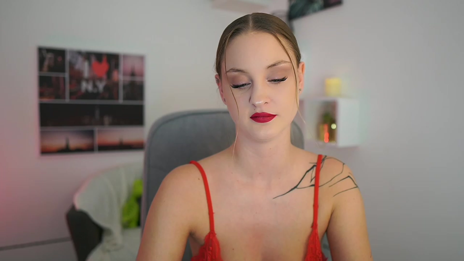 Gallery image thumbnail from NatalliaStarr's myfreecams stream on, 01/09/2024, 20:22 image 9 of 20