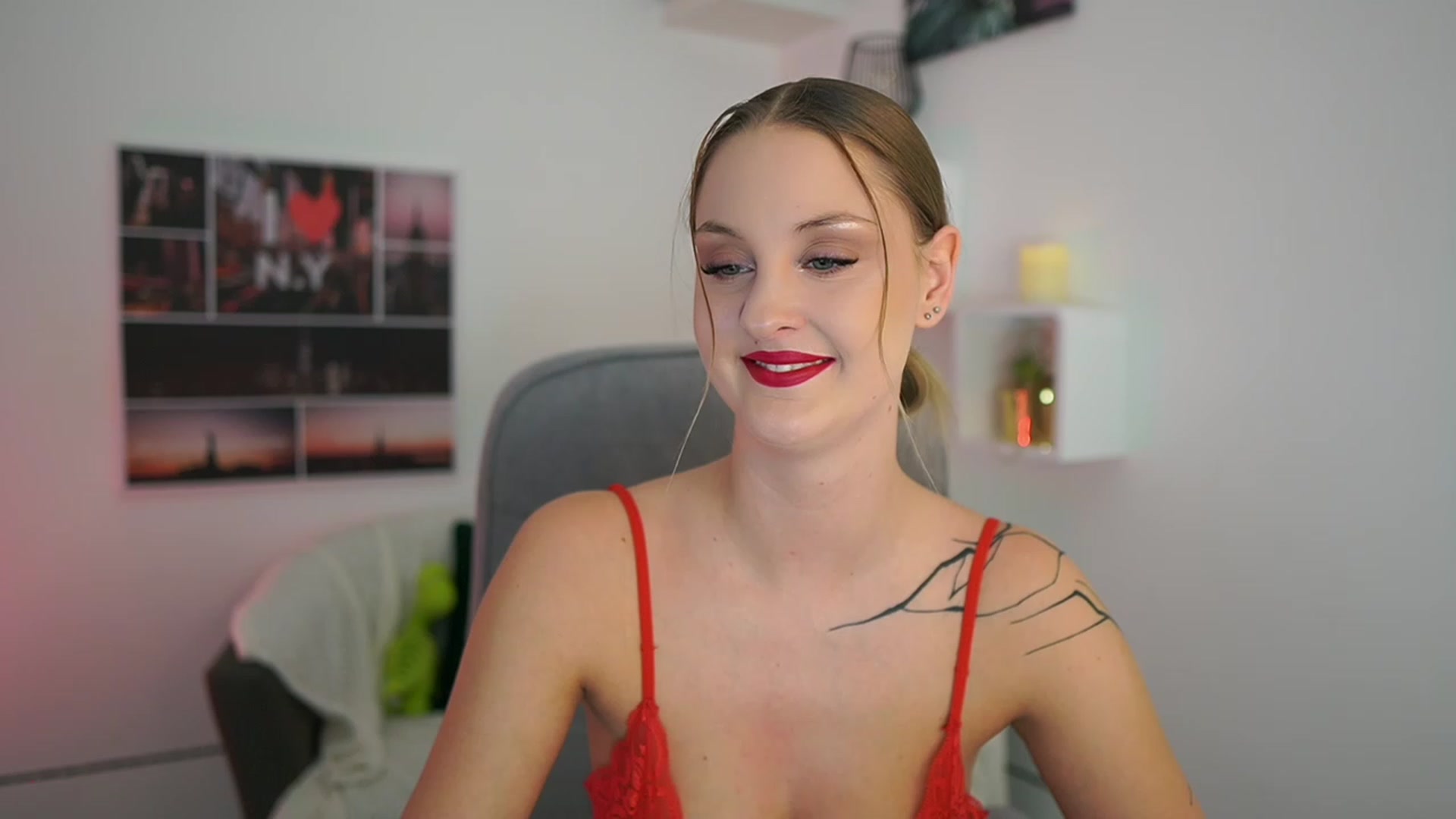 Gallery image thumbnail from NatalliaStarr's myfreecams stream on, 01/09/2024, 20:22 image 11 of 20