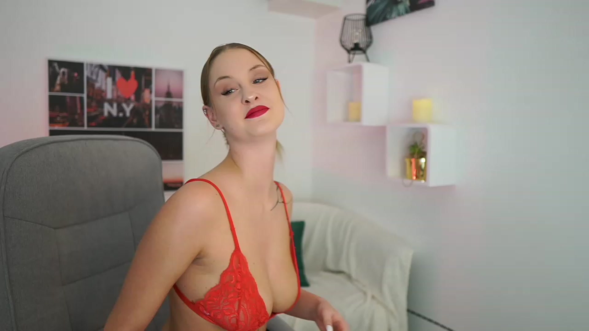 Gallery image thumbnail from NatalliaStarr's myfreecams stream on, 01/09/2024, 20:22 image 8 of 20