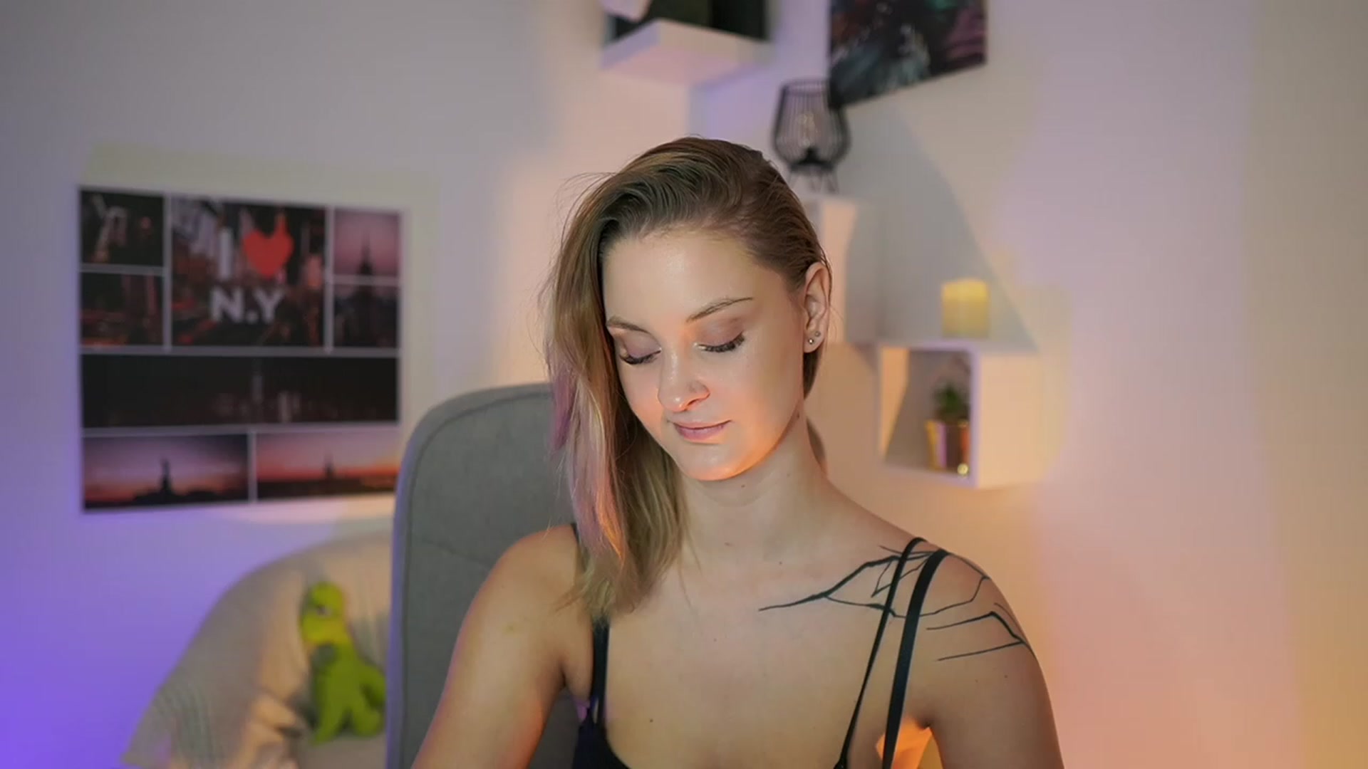 Gallery image thumbnail from NatalliaStarr's myfreecams stream on, 01/28/2024, 14:15 image 1 of 20