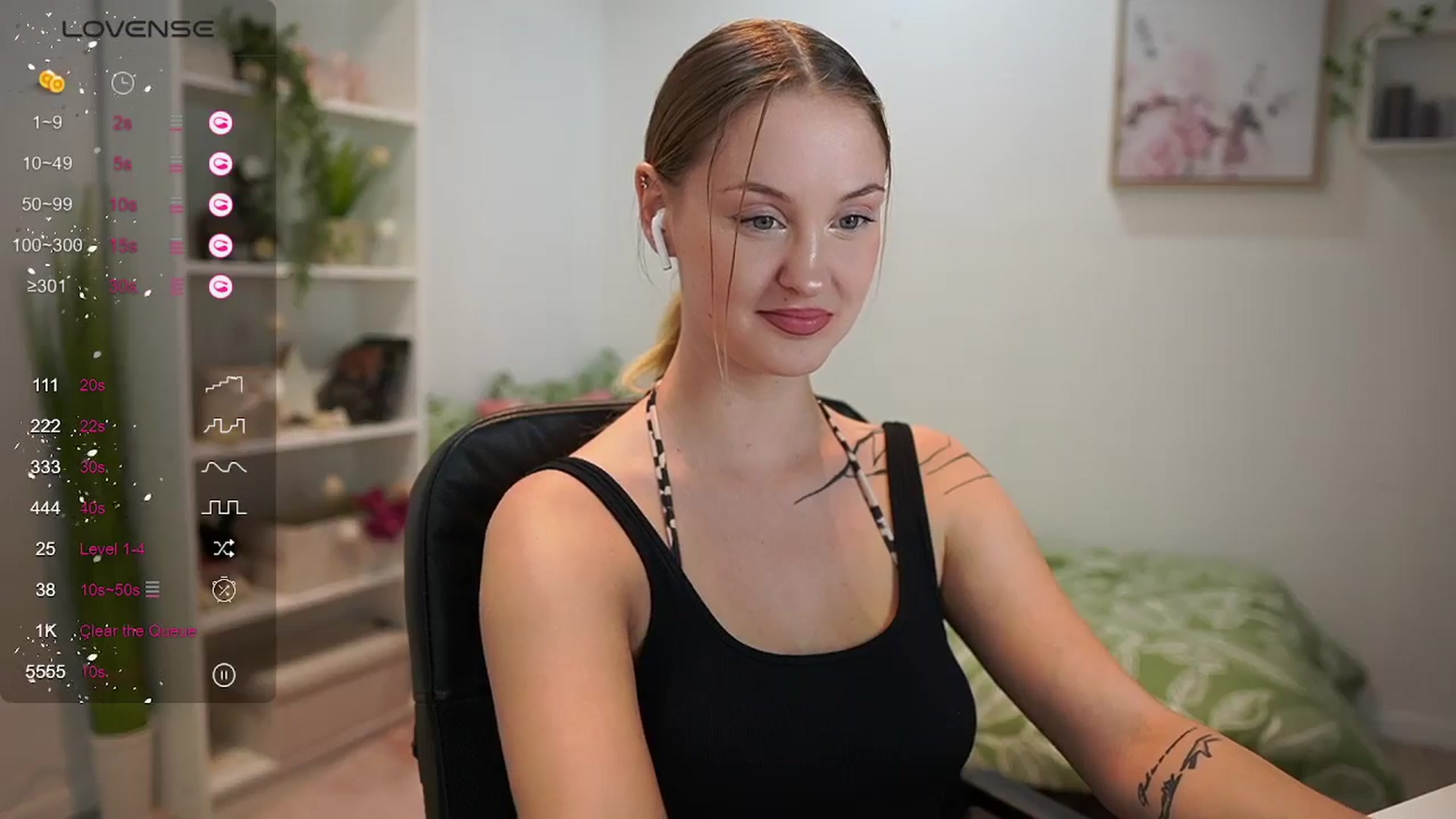 Gallery image thumbnail from NatalliaStarr's myfreecams stream on, 05/06/2024, 15:05 image 13 of 20