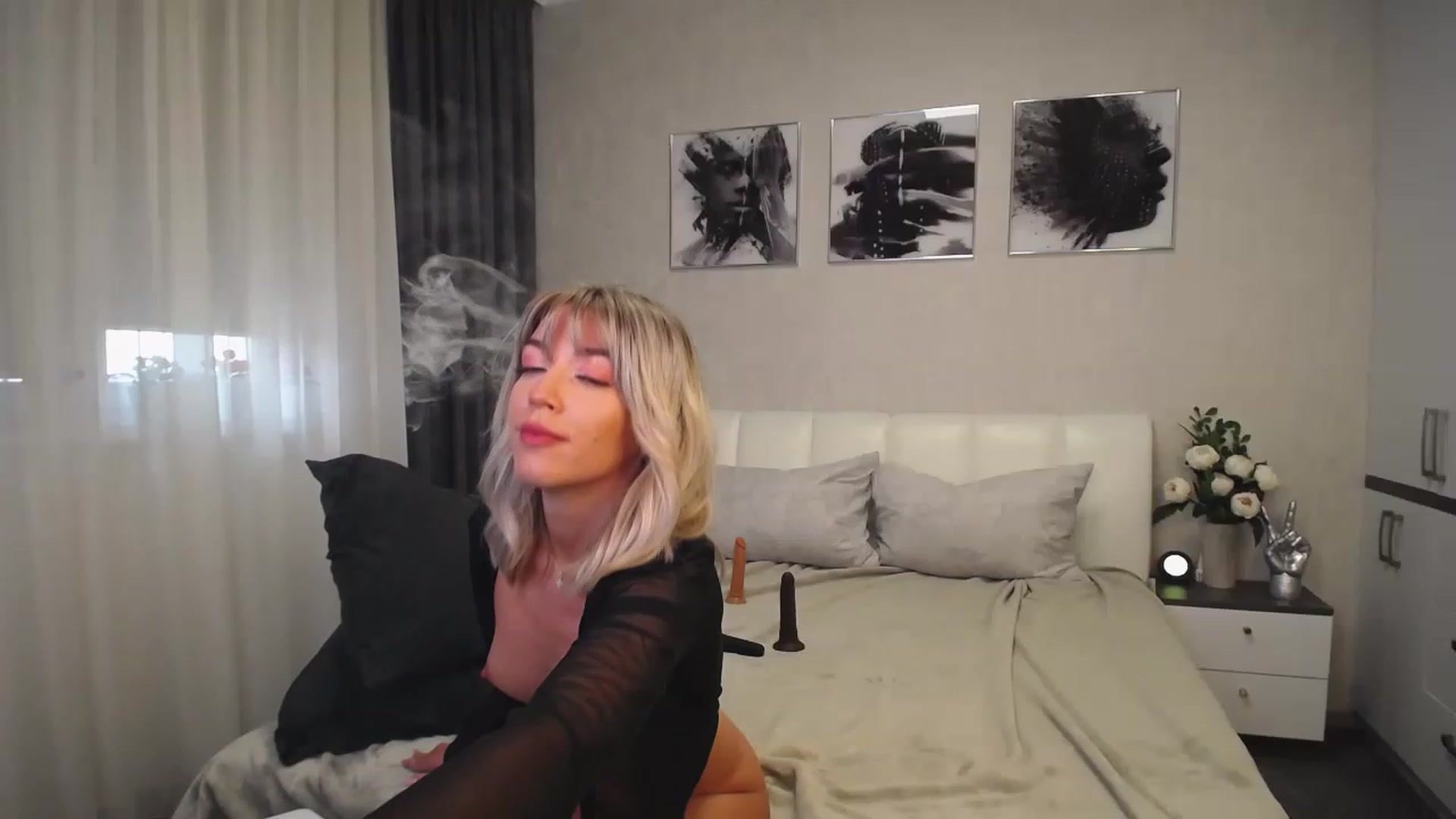 Gallery image thumbnail from NatalyGreen's myfreecams stream on, 11/28/2022, 12:49 image 1 of 20