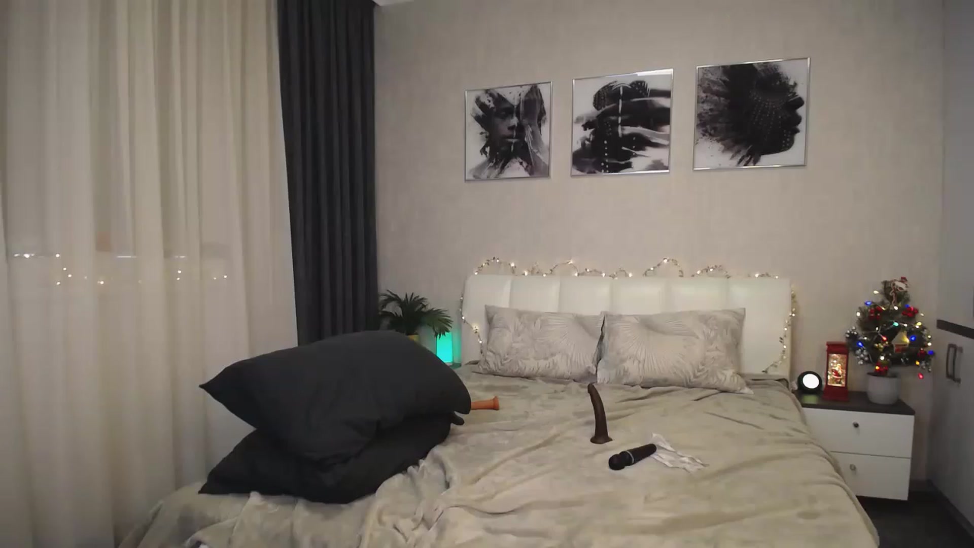 Gallery image thumbnail from NatalyGreen's myfreecams stream on, 12/21/2022, 12:09 image 7 of 20