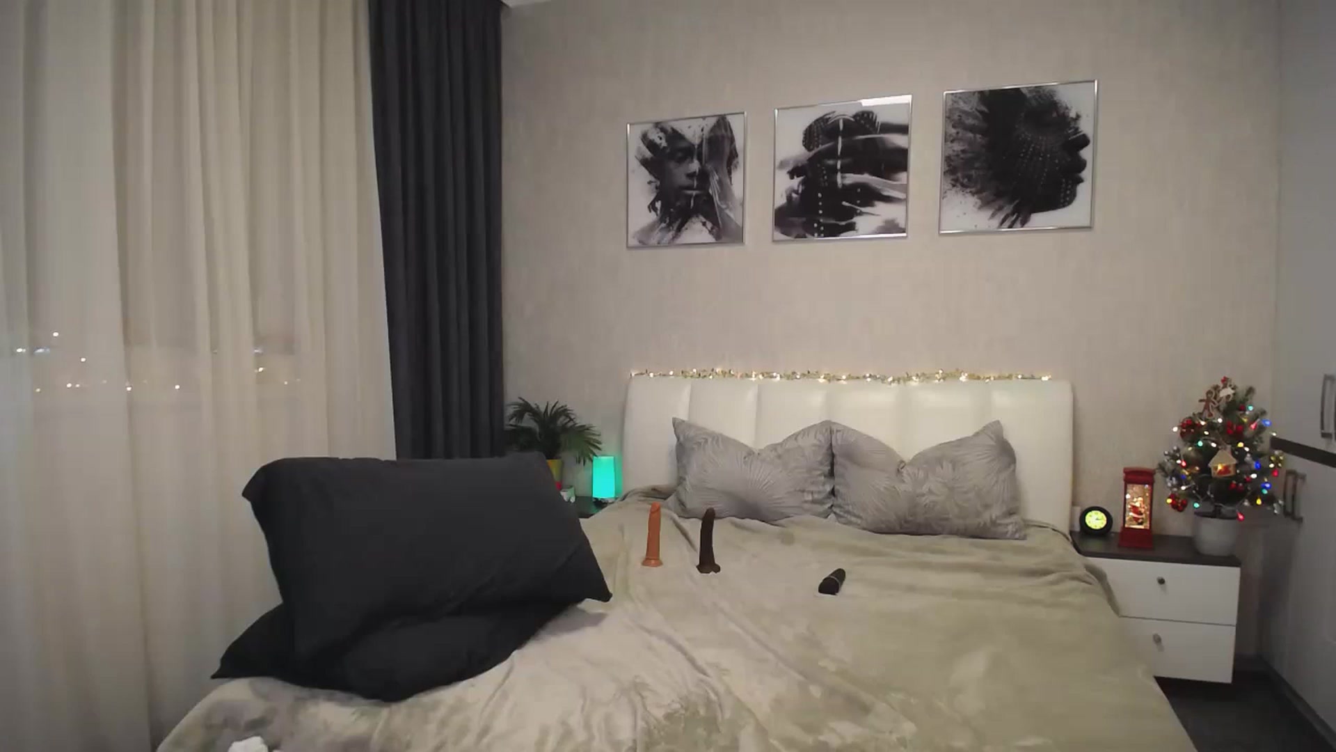 Gallery image thumbnail from NatalyGreen's myfreecams stream on, 12/27/2022, 11:50 image 13 of 20