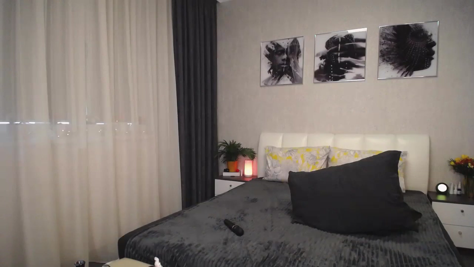 Gallery image thumbnail from NatalyGreen's myfreecams stream on, 04/06/2023, 14:42 image 15 of 20