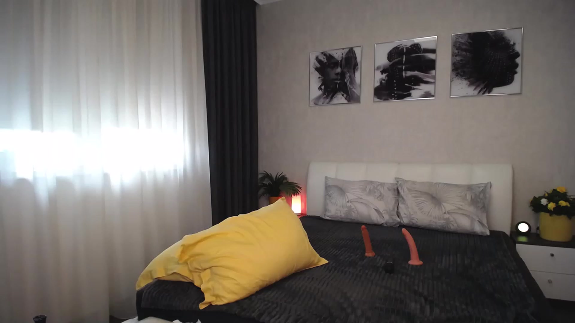 Gallery image thumbnail from NatalyGreen's myfreecams stream on, 05/18/2023, 08:41 image 20 of 20