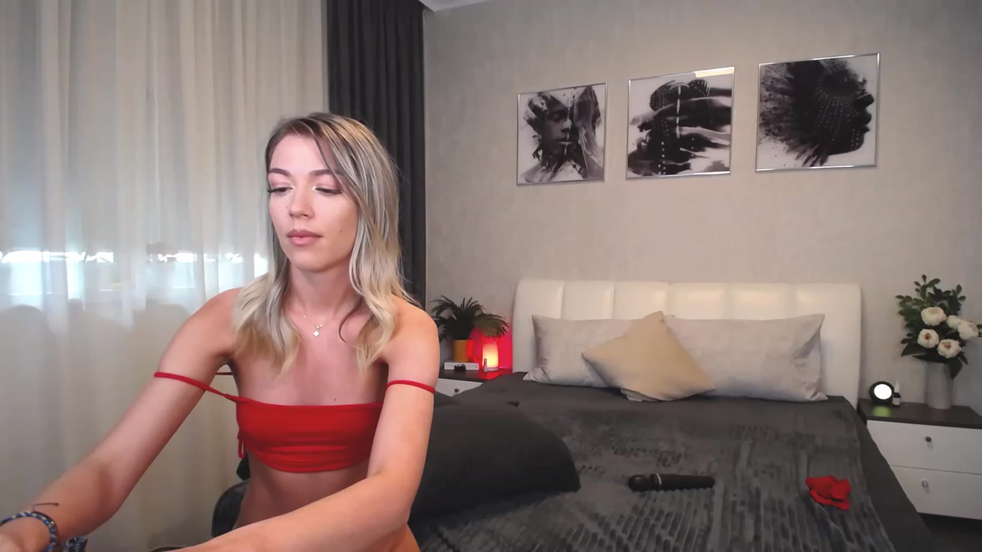 Gallery image thumbnail from NatalyGreen's myfreecams stream on, 06/16/2023, 08:08 image 14 of 20