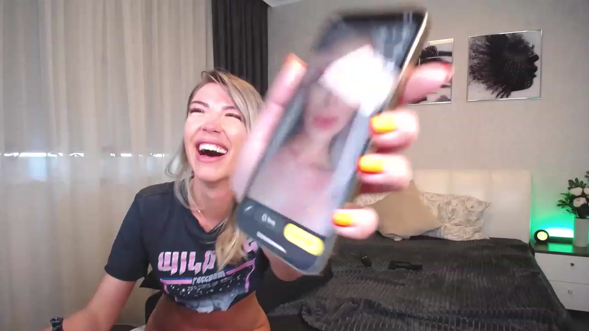 Gallery image thumbnail from NatalyGreen's myfreecams stream on, 06/23/2023, 08:00 image 8 of 20