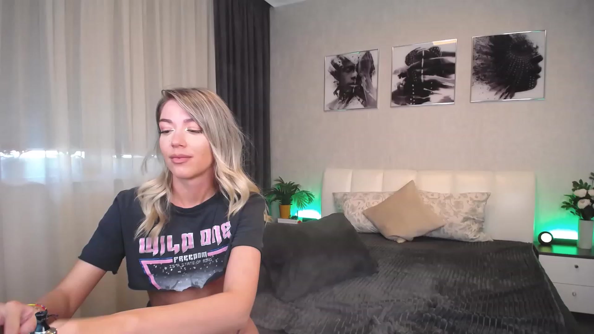 Gallery image thumbnail from NatalyGreen's myfreecams stream on, 06/23/2023, 08:00 image 1 of 20