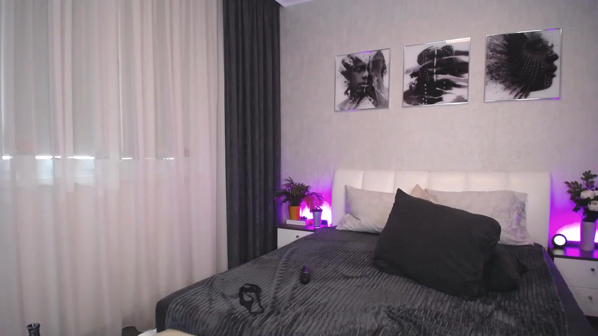 Gallery image thumbnail from NatalyGreen's myfreecams stream on, 07/31/2023, 08:45 image 12 of 20