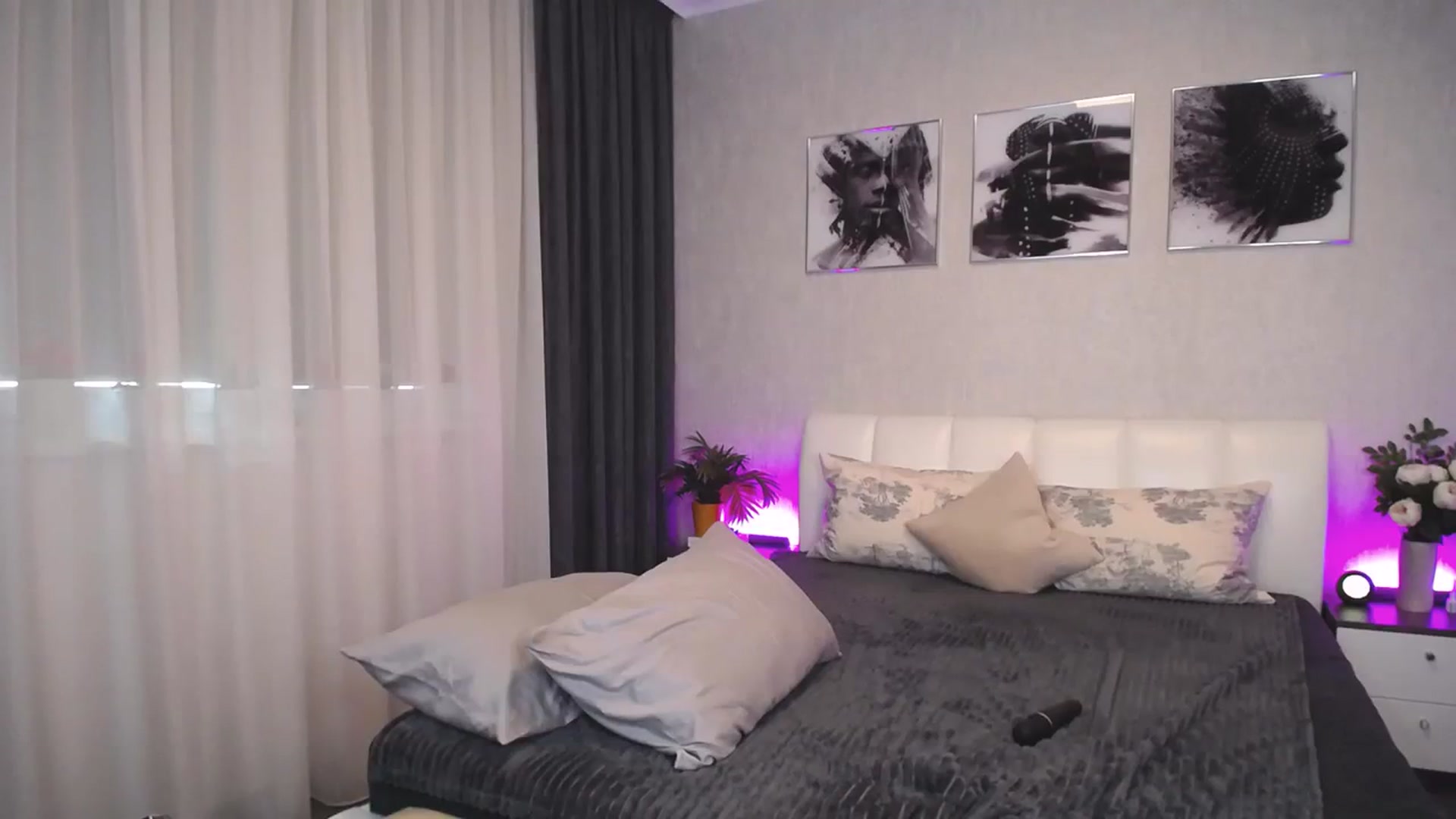 Gallery image thumbnail from NatalyGreen's myfreecams stream on, 08/18/2023, 13:27 image 16 of 20