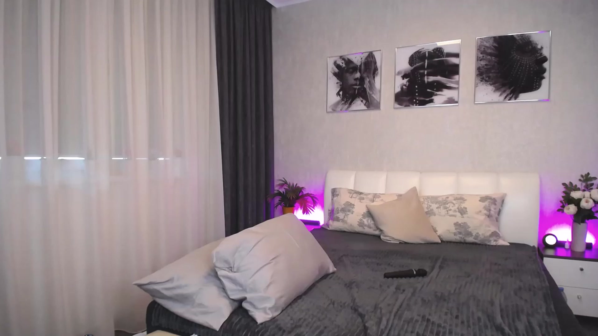 Gallery image thumbnail from NatalyGreen's myfreecams stream on, 08/25/2023, 13:11 image 9 of 20