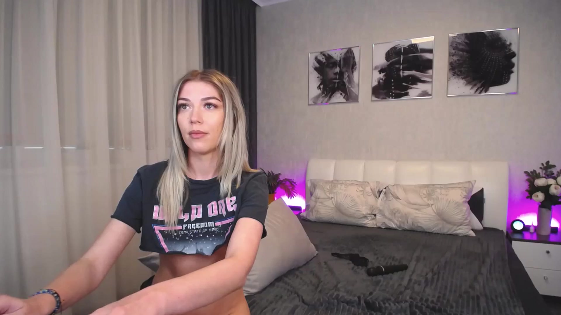Gallery image thumbnail from NatalyGreen's myfreecams stream on, 11/04/2023, 14:22 image 20 of 20
