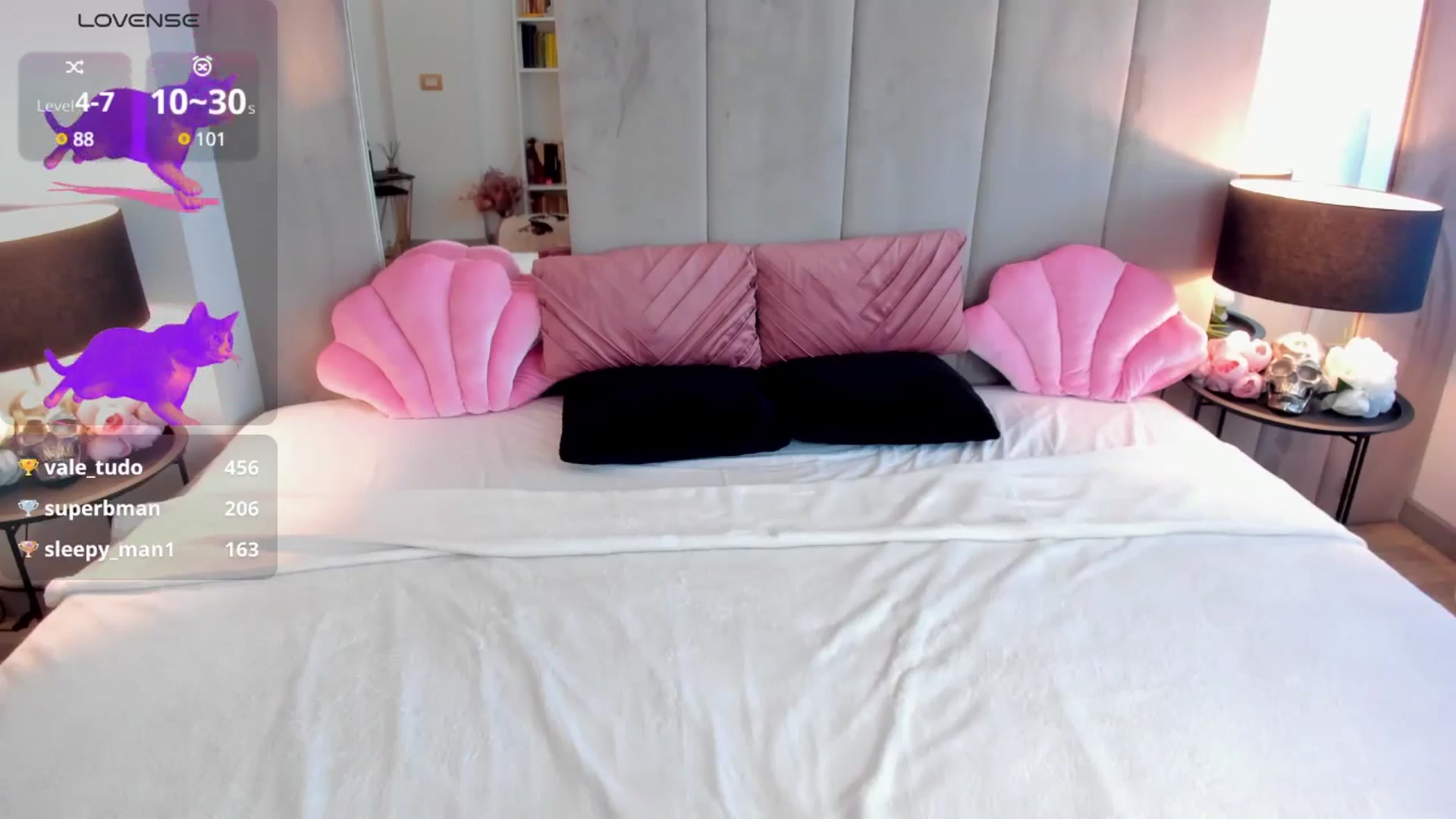 Gallery image thumbnail from NatalyThorn88's myfreecams stream on, 05/18/2025, 10:38 image 4 of 20