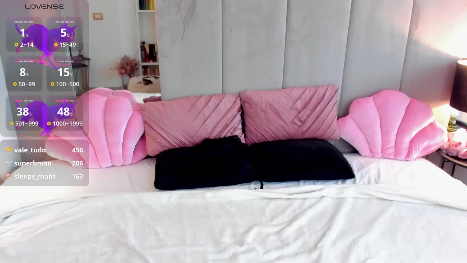 Gallery image thumbnail from NatalyThorn88's myfreecams stream on, 05/18/2025, 10:38 image 16 of 20