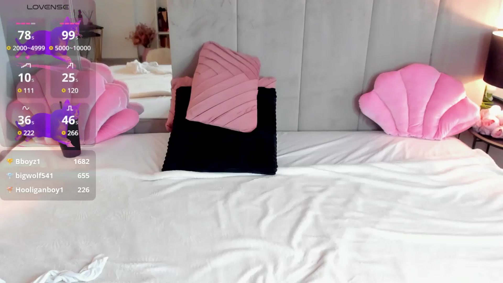 Gallery image thumbnail from NatalyThorn88's myfreecams stream on, 05/26/2025, 11:41 image 12 of 20
