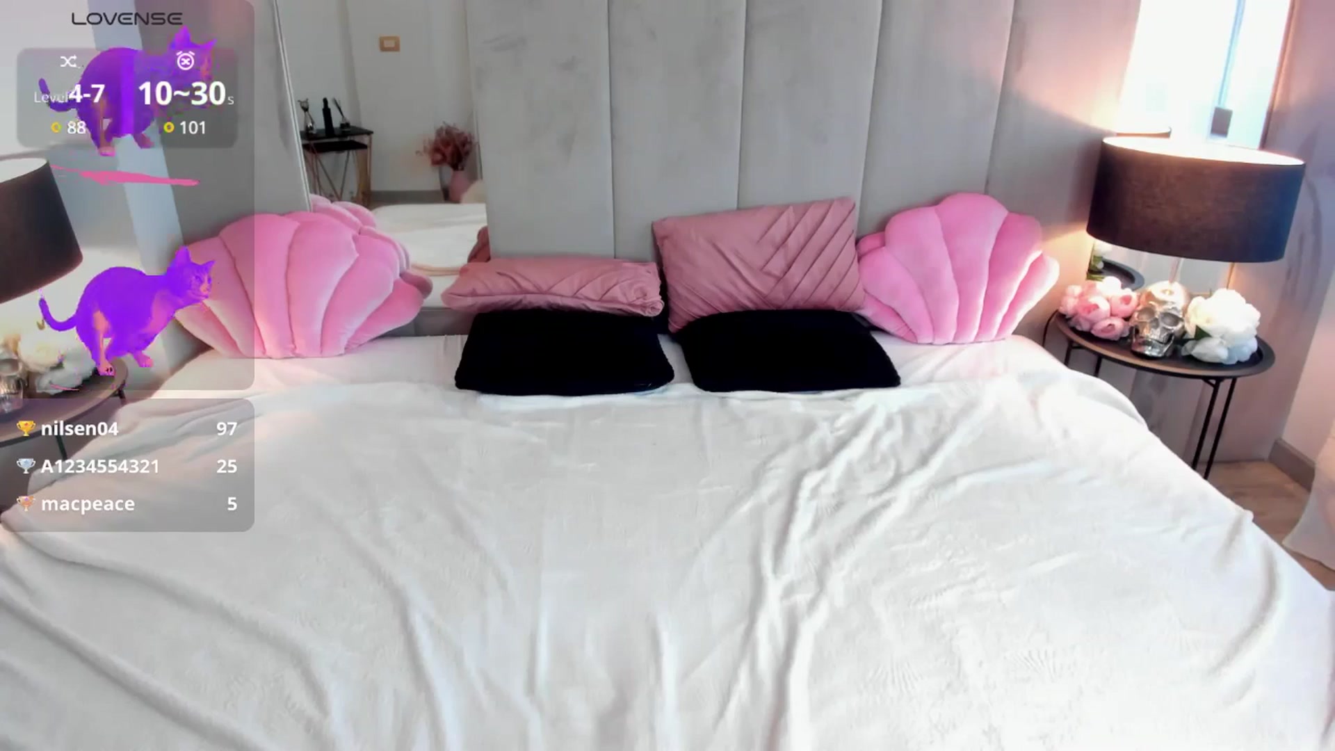 Gallery image thumbnail from NatalyThorn88's myfreecams stream on, 06/23/2025, 10:49 image 11 of 20