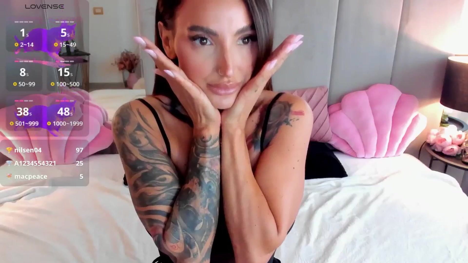 Gallery image thumbnail from NatalyThorn88's myfreecams stream on, 06/23/2025, 10:49 image 5 of 20