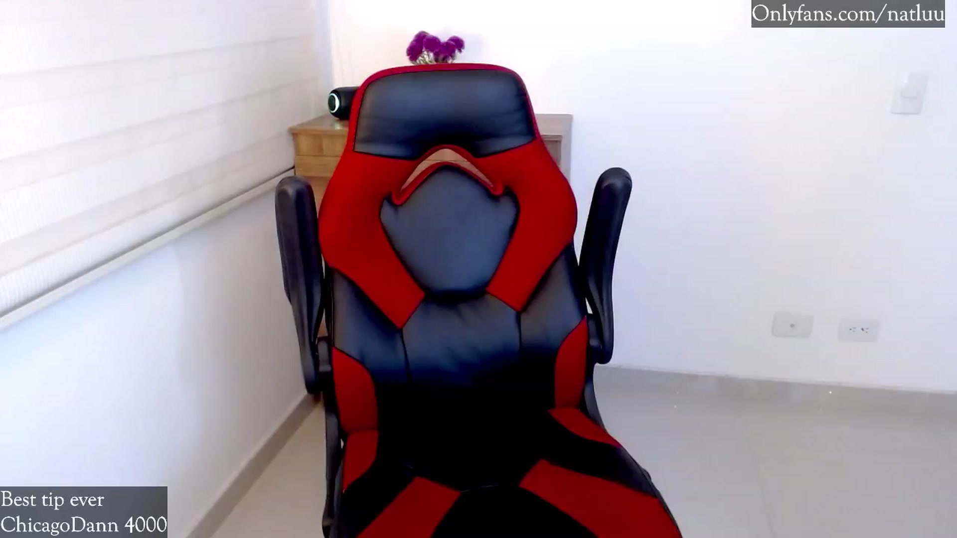 Gallery image thumbnail from Nataly_L's myfreecams stream on, 11/20/2022, 03:12 image 16 of 20