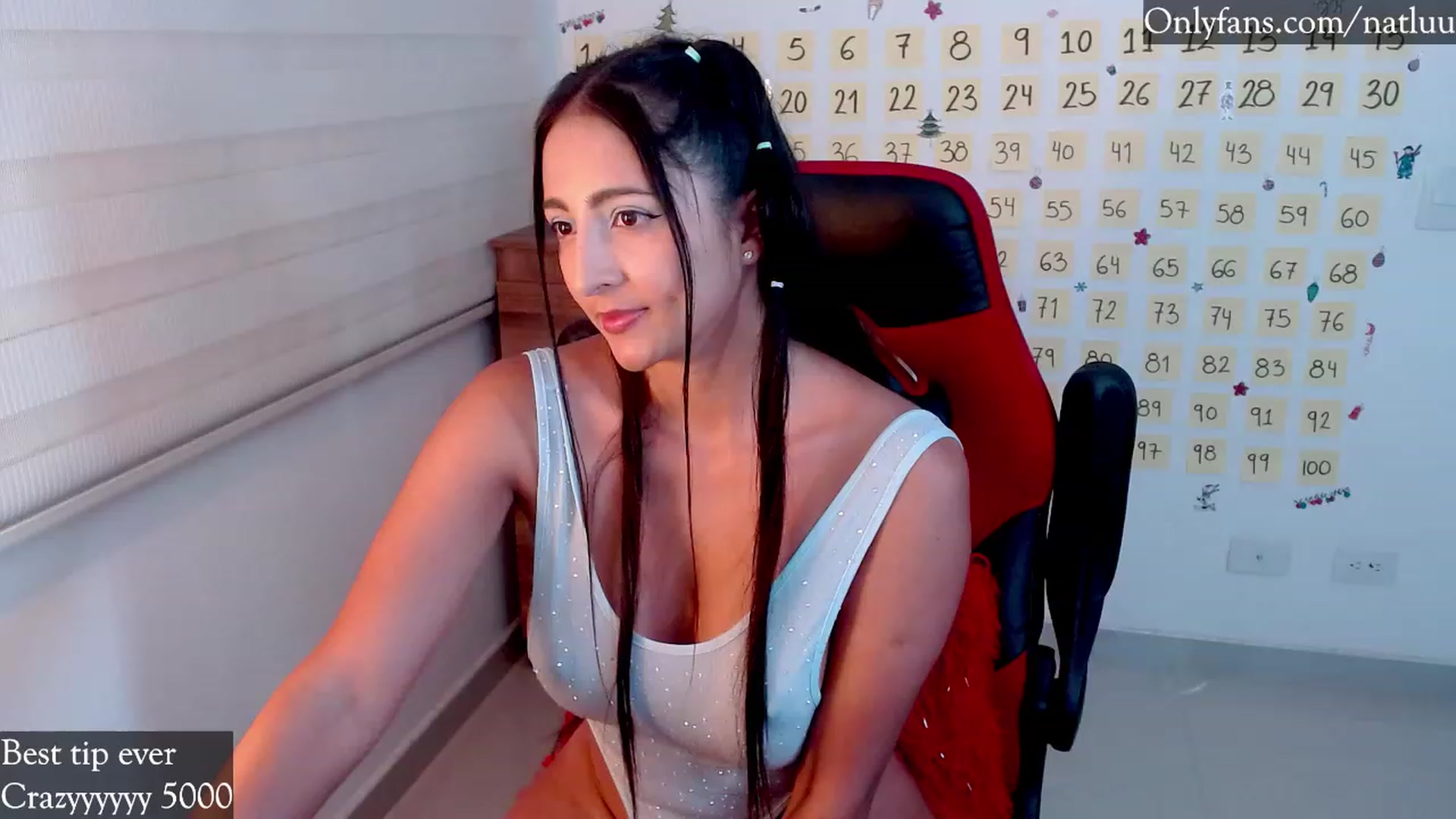 Gallery image thumbnail from Nataly_L's myfreecams stream on, 11/26/2022, 03:59 image 16 of 20