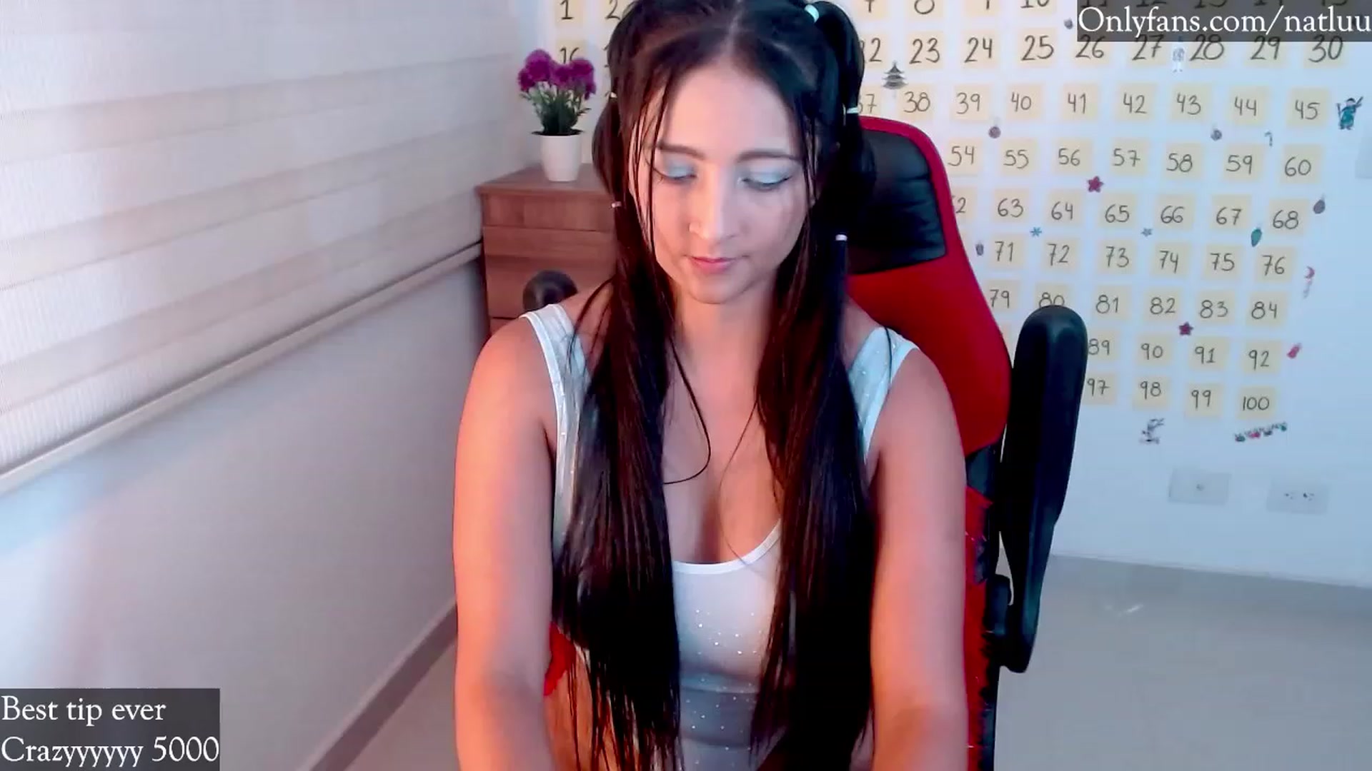 Gallery image thumbnail from Nataly_L's myfreecams stream on, 11/26/2022, 03:59 image 4 of 20