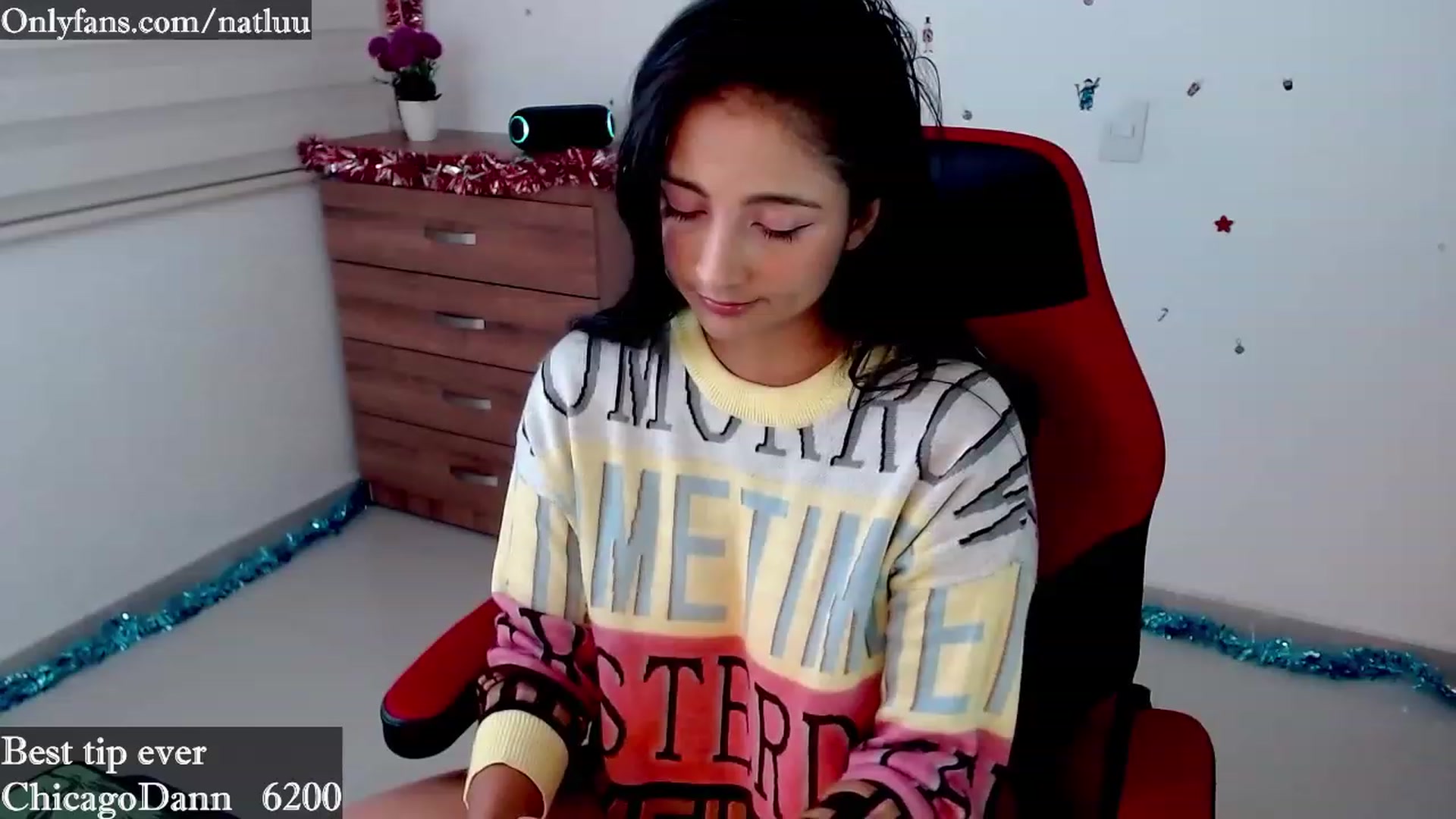 Gallery image thumbnail from Nataly_L's myfreecams stream on, 12/11/2022, 02:02 image 4 of 20