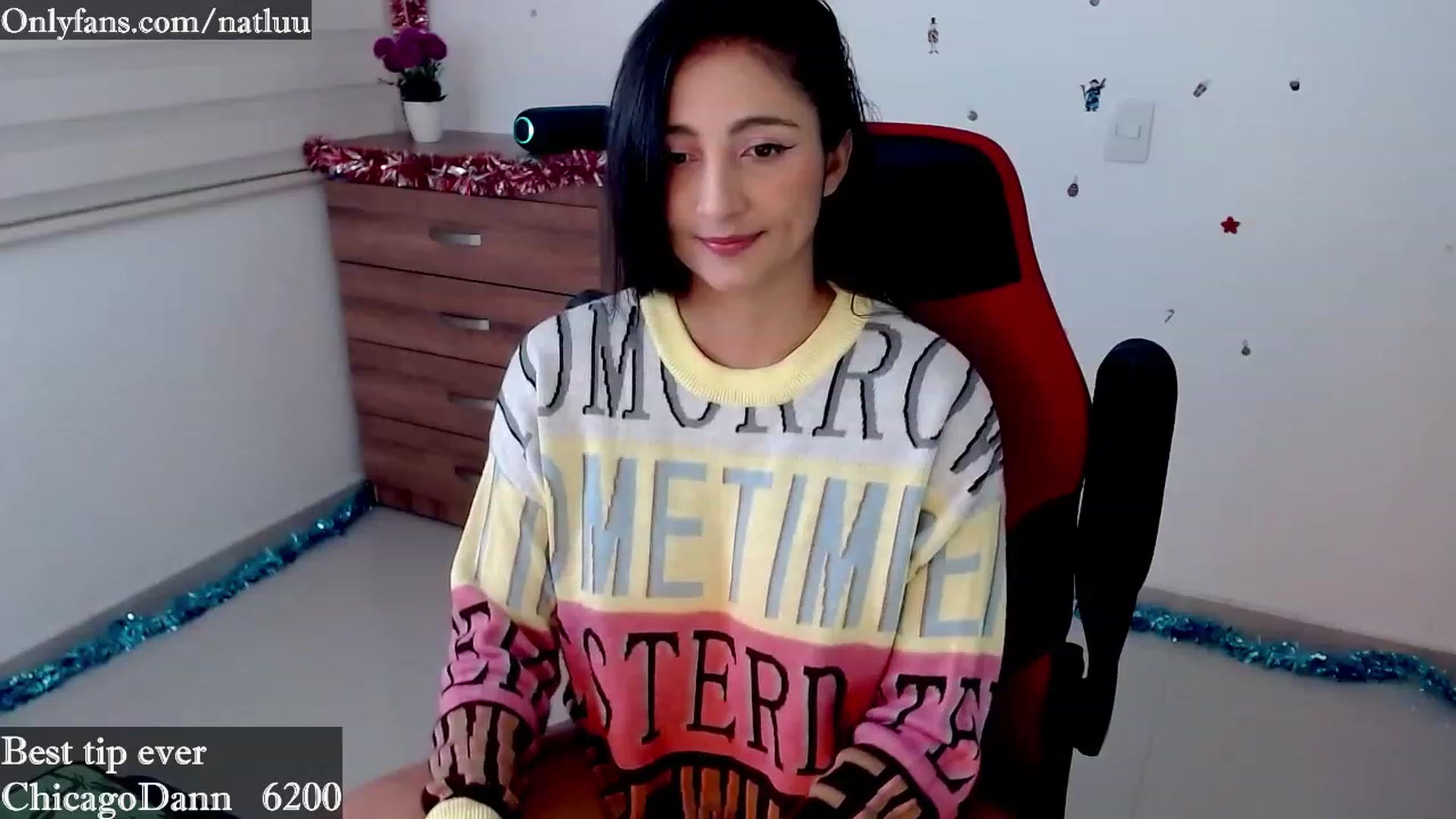 Gallery image thumbnail from Nataly_L's myfreecams stream on, 12/11/2022, 02:02 image 19 of 20