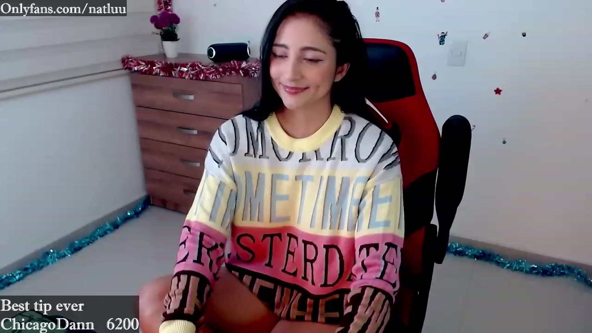Gallery image thumbnail from Nataly_L's myfreecams stream on, 12/11/2022, 02:02 image 15 of 20