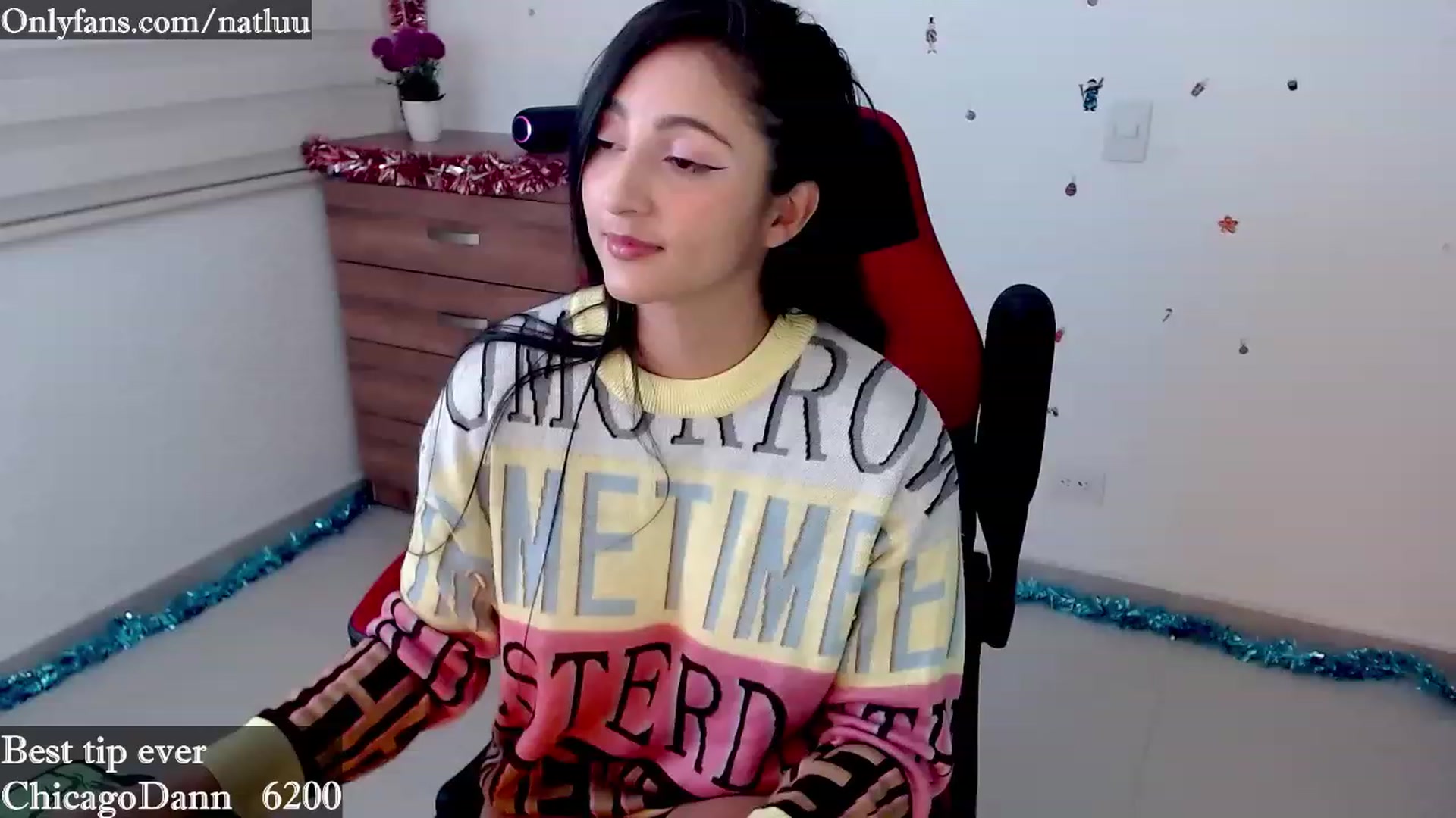 Gallery image thumbnail from Nataly_L's myfreecams stream on, 12/11/2022, 03:14 image 16 of 20