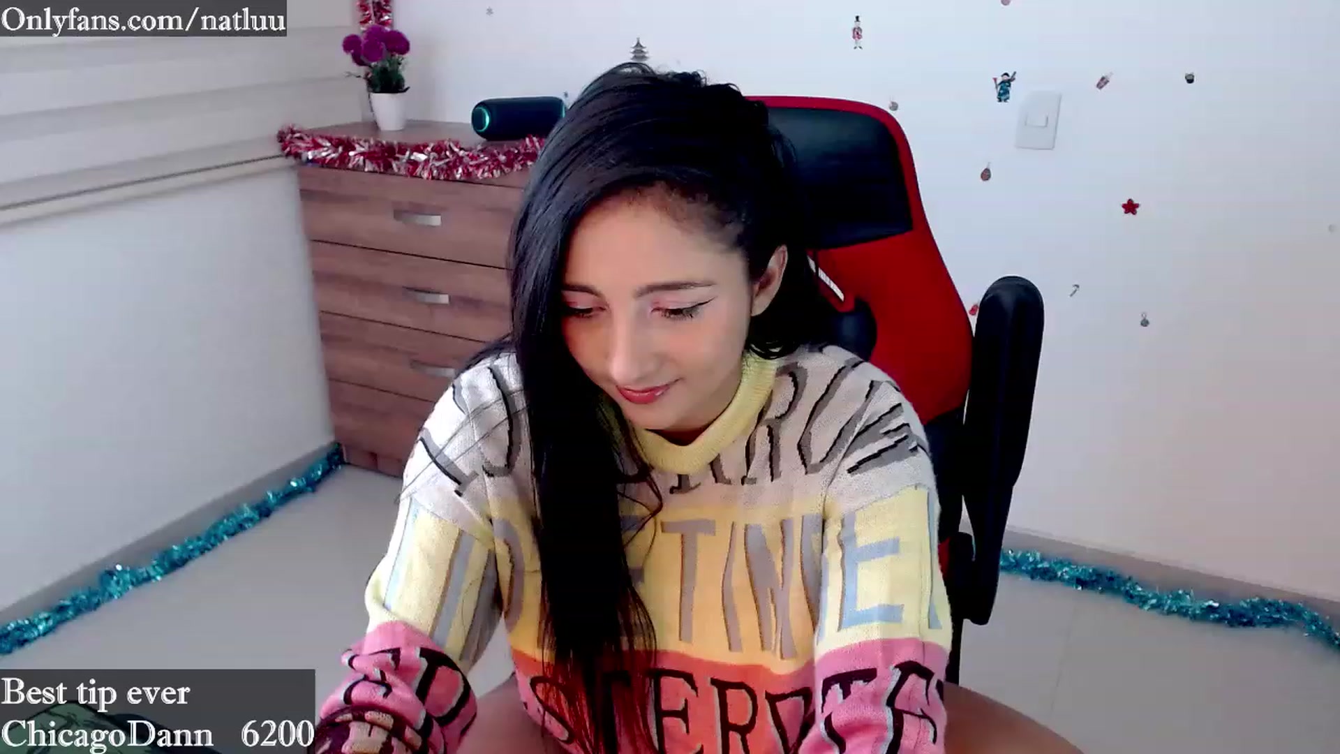 Gallery image thumbnail from Nataly_L's myfreecams stream on, 12/11/2022, 03:14 image 12 of 20