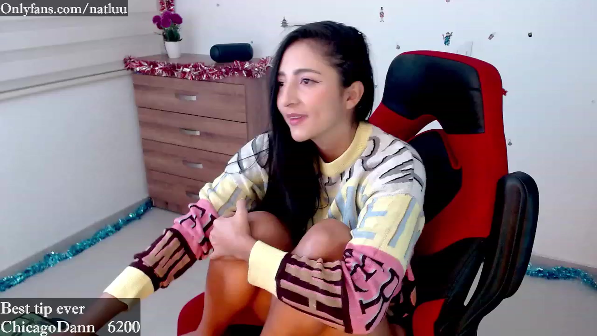 Gallery image thumbnail from Nataly_L's myfreecams stream on, 12/11/2022, 03:14 image 13 of 20
