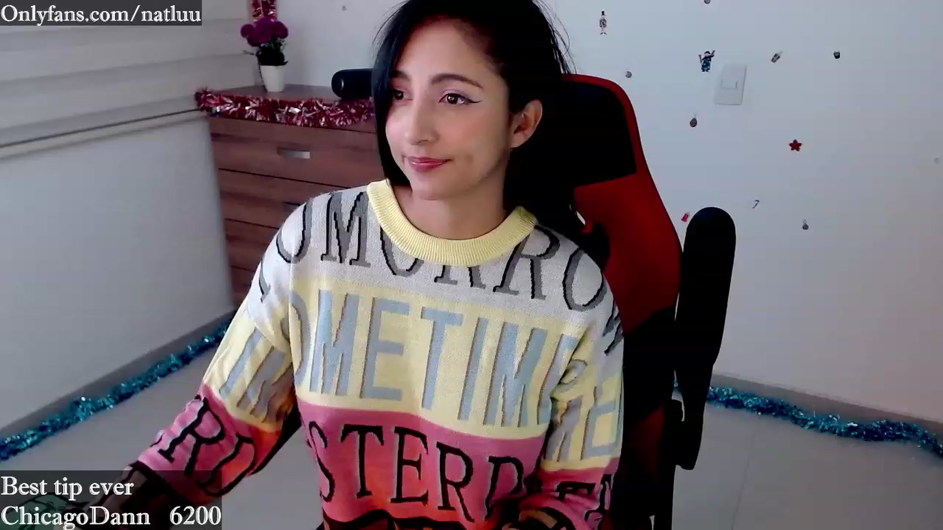 Gallery image thumbnail from Nataly_L's myfreecams stream on, 12/11/2022, 03:14 image 20 of 20