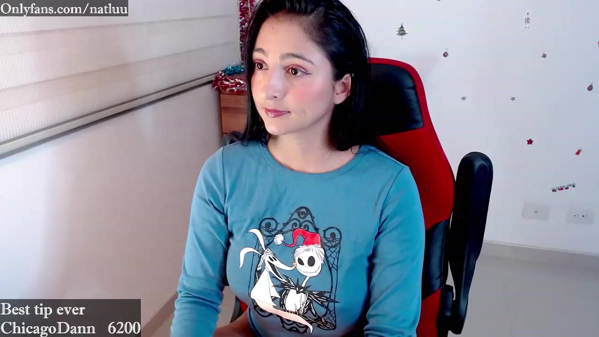 Gallery image thumbnail from Nataly_L's myfreecams stream on, 12/28/2022, 24:07 image 11 of 20