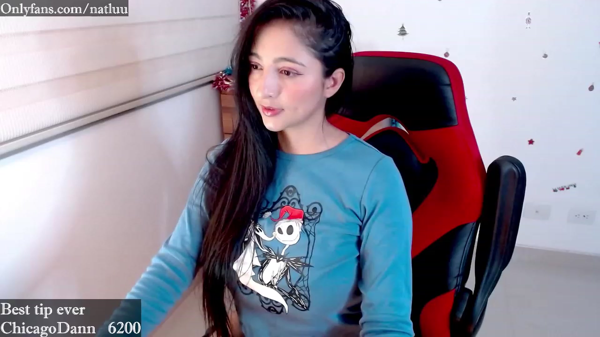 Gallery image thumbnail from Nataly_L's myfreecams stream on, 12/28/2022, 24:28 image 5 of 20