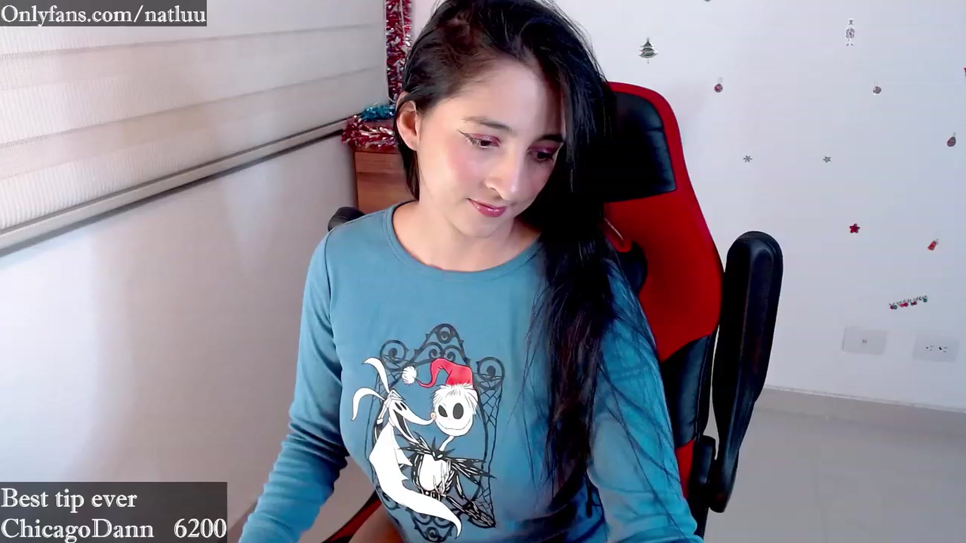 Gallery image thumbnail from Nataly_L's myfreecams stream on, 12/28/2022, 24:28 image 9 of 20
