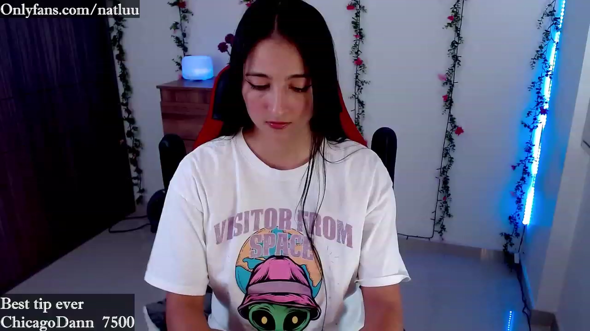 Gallery image thumbnail from Nataly_L's myfreecams stream on, 04/19/2023, 01:04 image 2 of 20