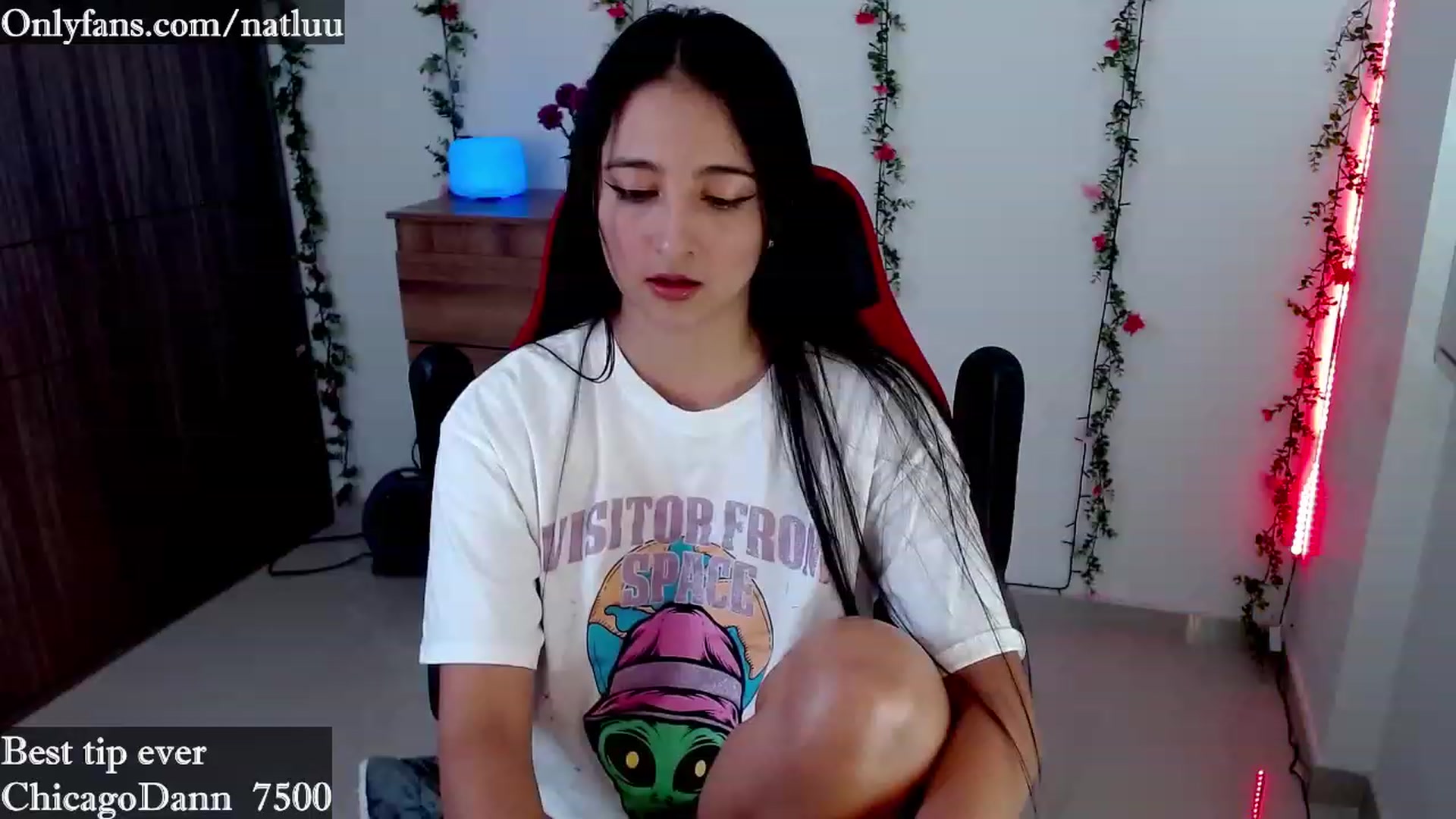 Gallery image thumbnail from Nataly_L's myfreecams stream on, 04/19/2023, 01:04 image 8 of 20