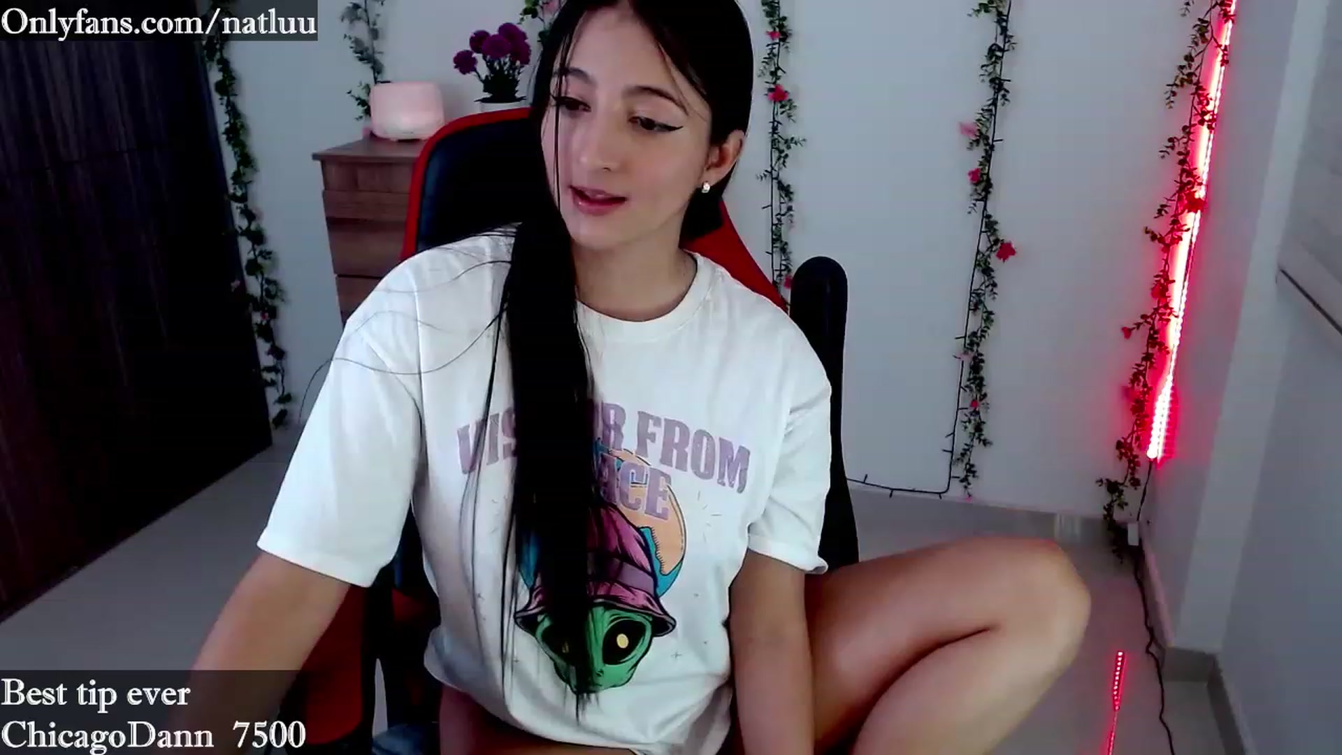 Gallery image thumbnail from Nataly_L's myfreecams stream on, 04/19/2023, 03:11 image 13 of 20
