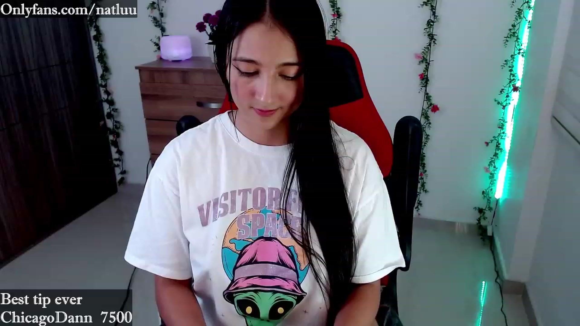 Gallery image thumbnail from Nataly_L's myfreecams stream on, 04/19/2023, 03:11 image 5 of 20