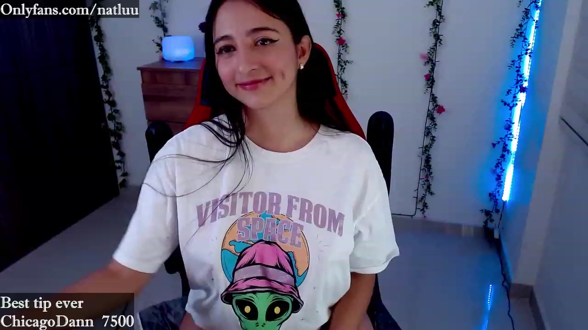 Gallery image thumbnail from Nataly_L's myfreecams stream on, 04/19/2023, 03:11 image 11 of 20