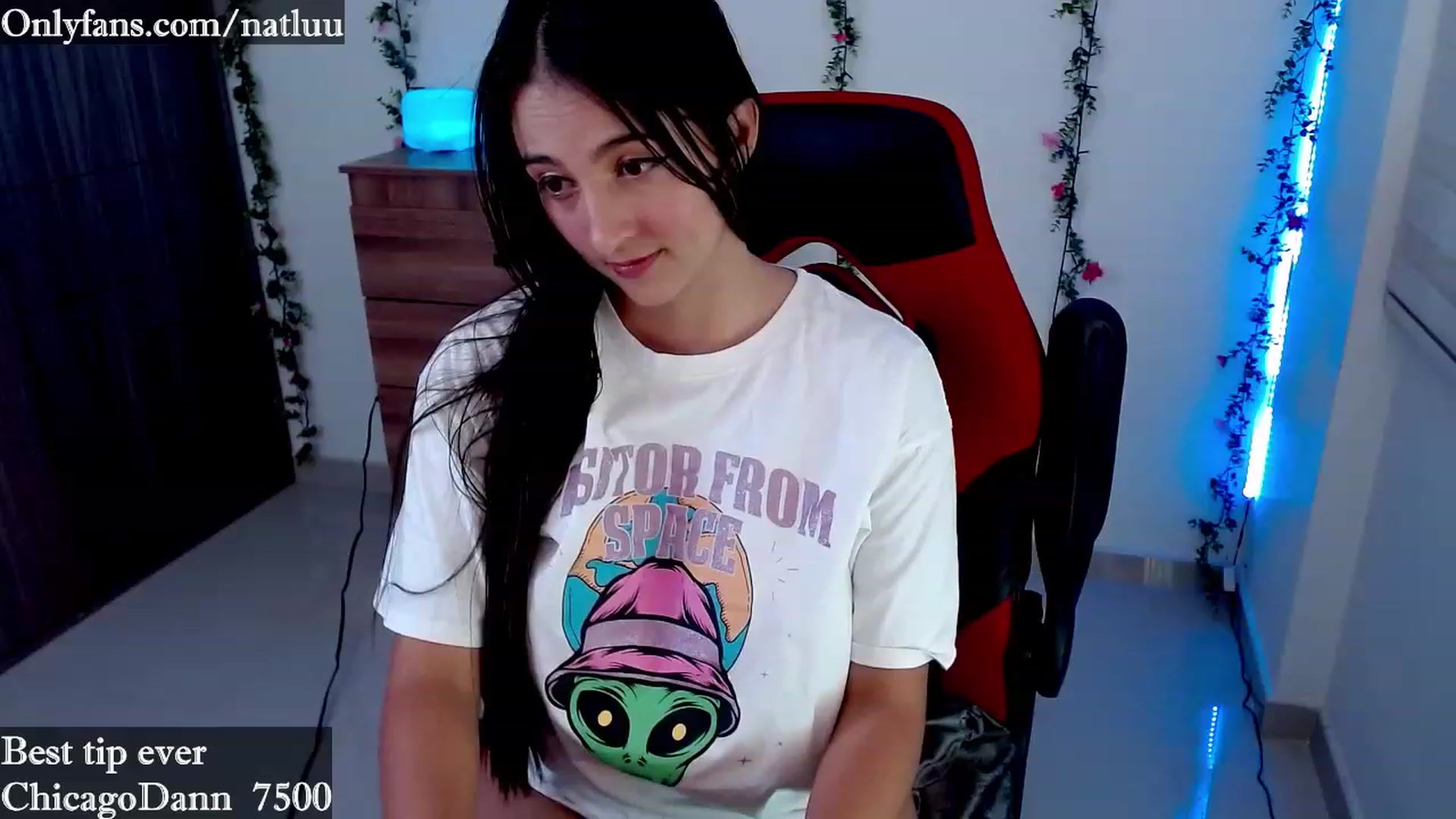 Gallery image thumbnail from Nataly_L's myfreecams stream on, 04/19/2023, 03:11 image 1 of 20