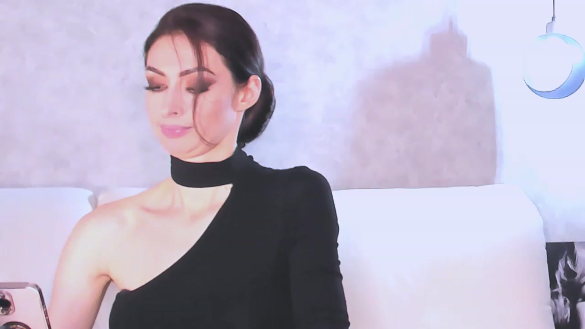 Gallery image thumbnail from Natarajasana's myfreecams stream on, 03/20/2023, 23:59 image 7 of 20